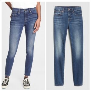 Gap True Skinny Jeans Mid Rise Classic Blue Basic Boho Neutral Size 27 short
